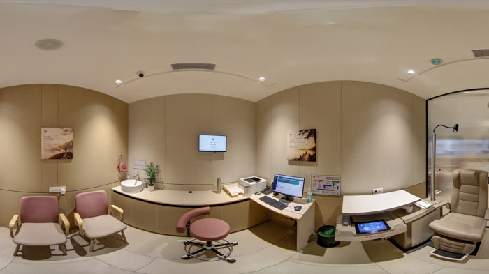 Consulting room at EYON Eye & Laser Institute, Kharadi, Pune